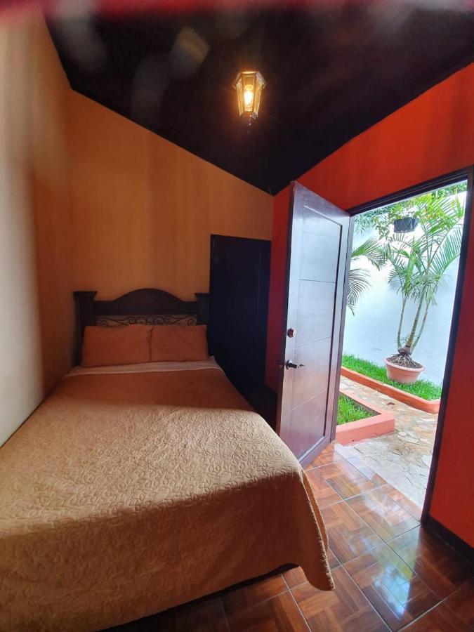 Hotel San Judas Tadeo Garden Antigua Exteriör bild